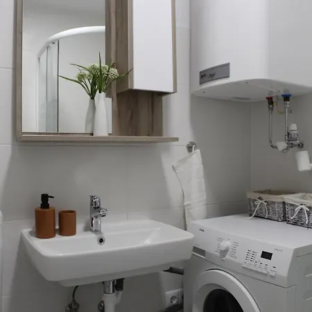 Nidalia In グラーツ